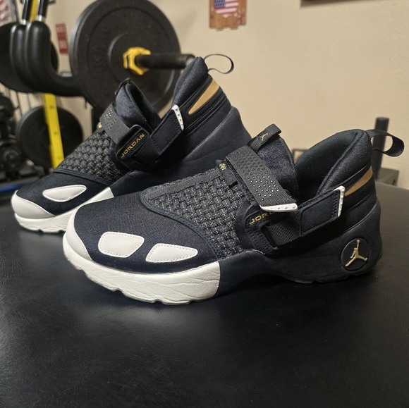 ❌️SOLD❌️ - Picture 2 of 9